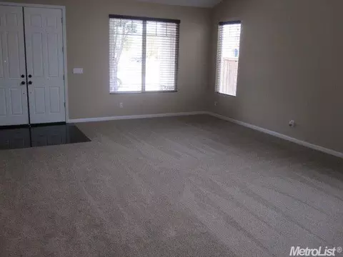 1178 Michael Dr, Tracy, CA 95377 photo 3