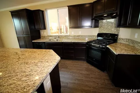 1492 Field Dr, Turlock, CA 95382 photo 7