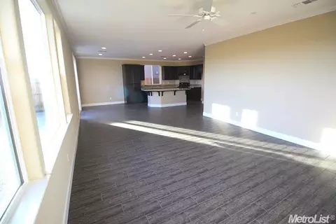 1492 Field Dr, Turlock, CA 95382 photo 10