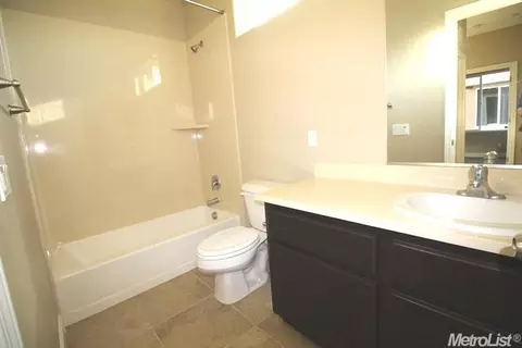 1482 Field Dr, Turlock, CA 95382 photo 14