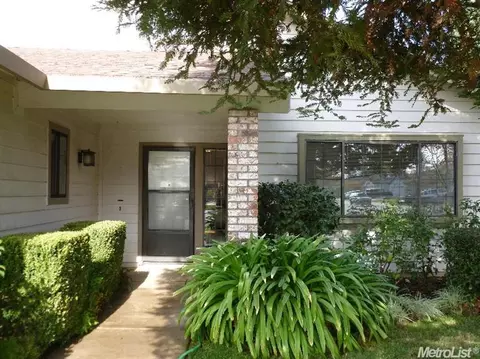271 W E St, Galt, CA 95632 photo 1