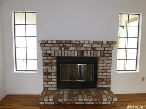 271 W E St, Galt, CA 95632 photo 7
