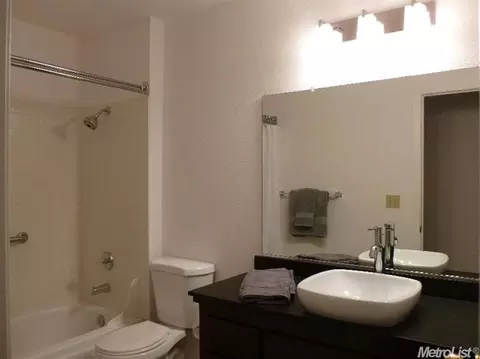 271 W E St, Galt, CA 95632 photo 9