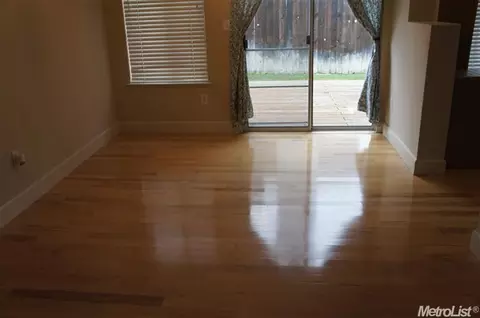 1562 Shadowood Ct, Tracy, CA 95376 photo 4