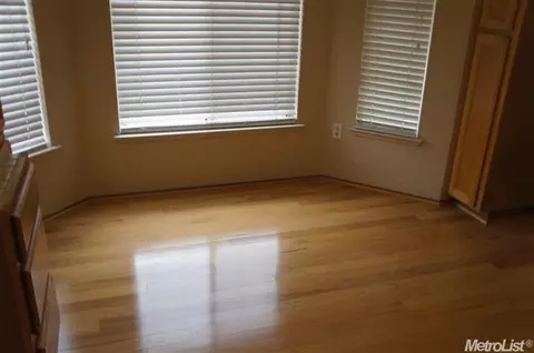 1562 Shadowood Ct, Tracy, CA 95376 photo 8