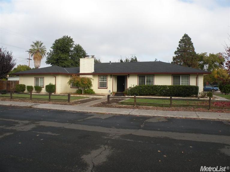 3312 Boyce Ln, Modesto, CA 95355 photo 1