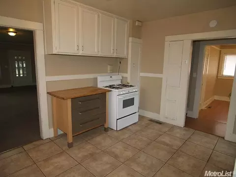 301 S Orange St, Turlock, CA 95380 photo 11