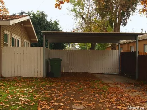 301 S Orange St, Turlock, CA 95380 photo 5