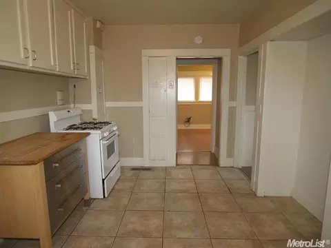 301 S Orange St, Turlock, CA 95380 photo 10