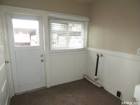 301 S Orange St, Turlock, CA 95380 photo 17
