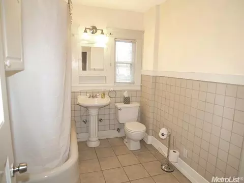 301 S Orange St, Turlock, CA 95380 photo 16