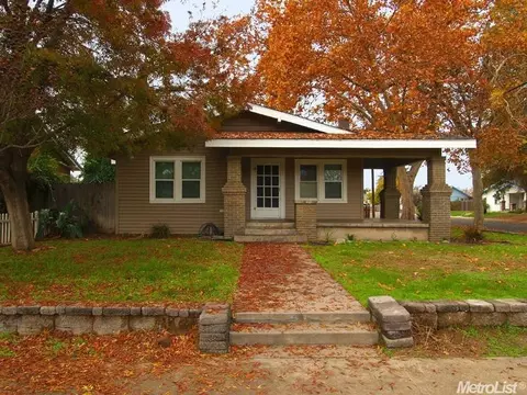 301 S Orange St, Turlock, CA 95380 photo 3