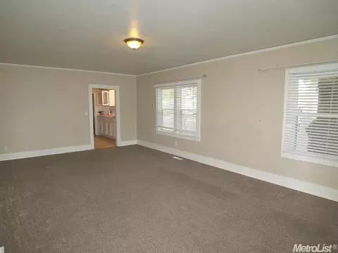 301 S Orange St, Turlock, CA 95380 photo 7