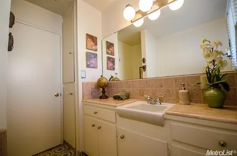 111 N 6th St, Patterson, CA 95363 photo 8