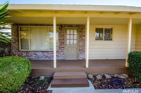 111 N 6th St, Patterson, CA 95363 photo 2