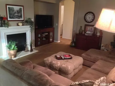 3832 Hyacinth Dr, Ceres, CA 95307 photo 3