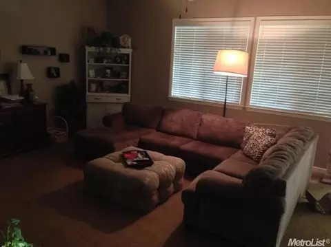 3832 Hyacinth Dr, Ceres, CA 95307 photo 5