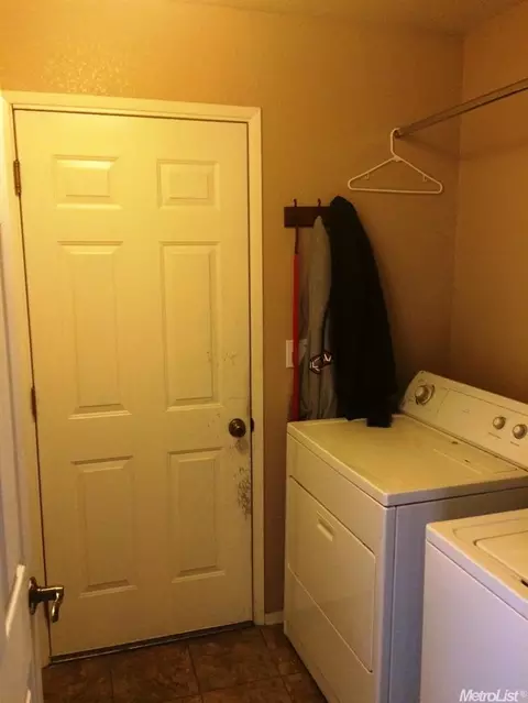 1146 E Hill Ct, Galt, CA 95632 photo 21