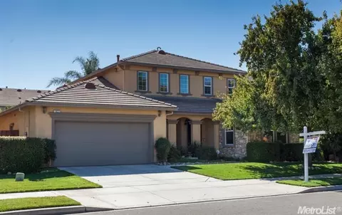 1922 Caprice Dr, Turlock, CA 95382 photo 1