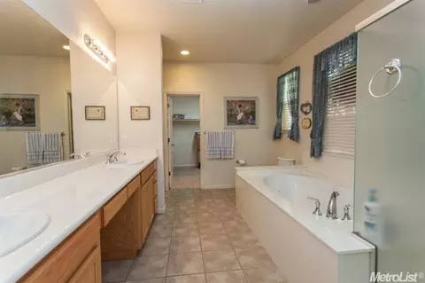 1922 Caprice Dr, Turlock, CA 95382 photo 10