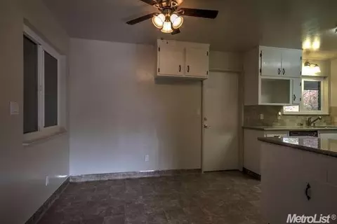 1210 6th St, Ripon, CA 95366 photo 7