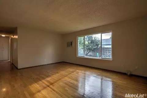 1210 6th St, Ripon, CA 95366 photo 9