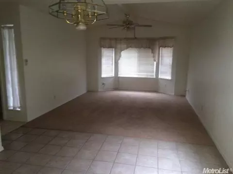936 Yellow Brick Rd, Modesto, CA 95351 photo 5