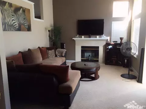 530 Renaissance Dr, Tracy, CA 95376 photo 11