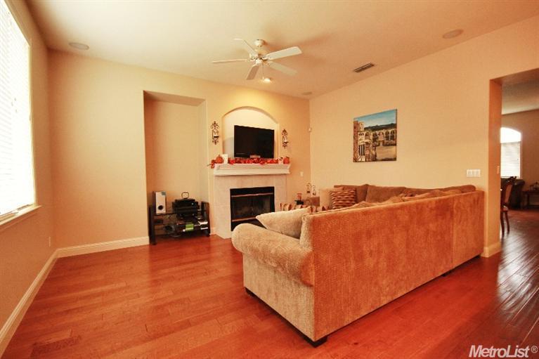 4220 Blake Dr, Modesto, CA 95356 photo 3