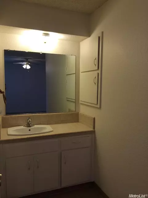 1900 Lobero Ln, Modesto, CA 95355 photo 19