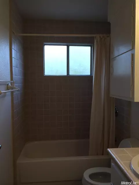 1900 Lobero Ln, Modesto, CA 95355 photo 17