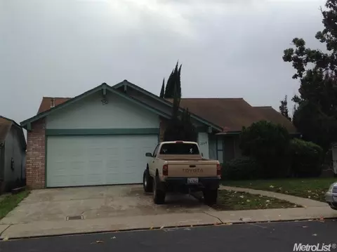 2068 Boulder Creek Dr, Modesto, CA 95351 photo 1