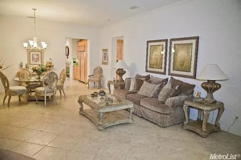 1288 Michael Dr, Tracy, CA 95377 photo 3