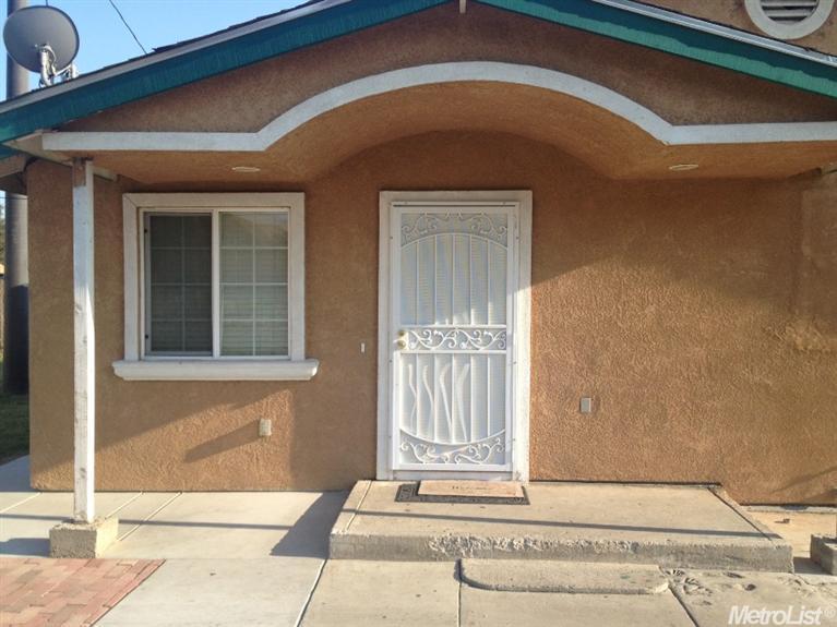 1823 Walnut Ave, Ceres, CA 95307 photo 1