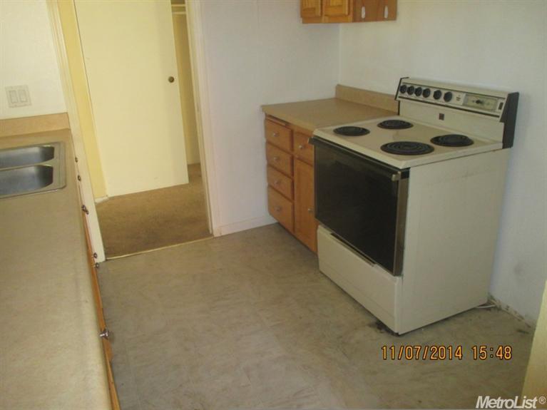 7653 32nd St, Antelope, CA 95843 photo 2