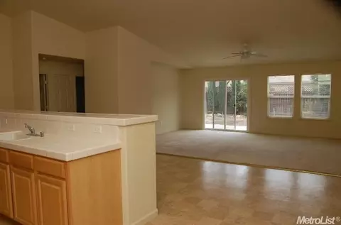 38 Brangus Ln, Patterson, CA 95363 photo 3