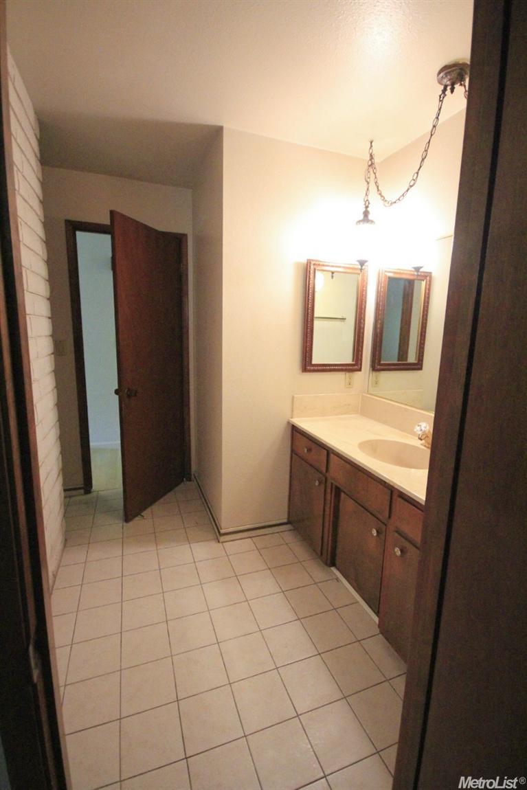 1105 Nantucket Pl, Modesto, CA 95355 photo 12