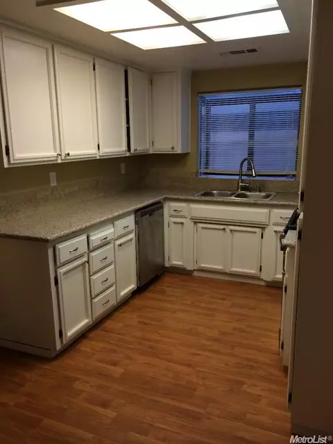 2660 N Walnut, Turlock, CA 95382 photo 4