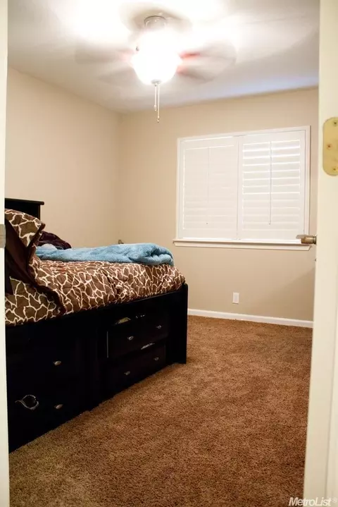 7440 Chris Albert Ct, Hughson, CA 95326 photo 12
