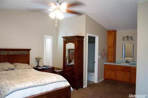 7440 Chris Albert Ct, Hughson, CA 95326 photo 13