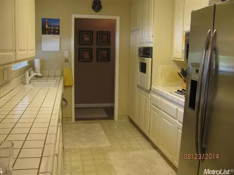 4404 Jan Dr, Carmichael, CA 95608 photo 3