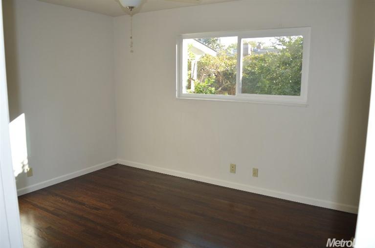 1128 E Alameda St, Manteca, CA 95336 photo 14