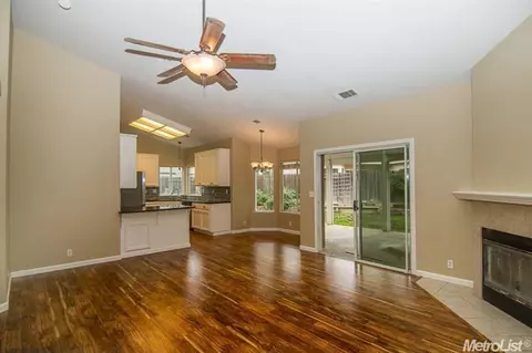 7429 Chris Albert Ct, Hughson, CA 95326 photo 8