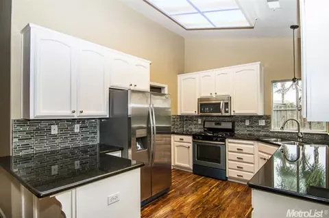 7429 Chris Albert Ct, Hughson, CA 95326 photo 5