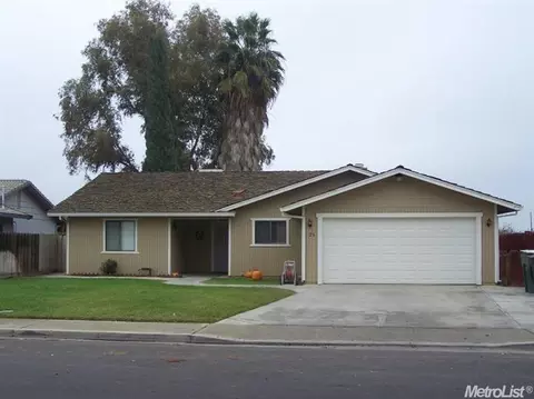 25 E Wallis Ave, Gustine, CA 95322 photo 1