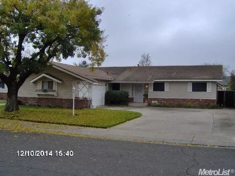 1704 Crestview Dr, Modesto, CA 95355 photo 1