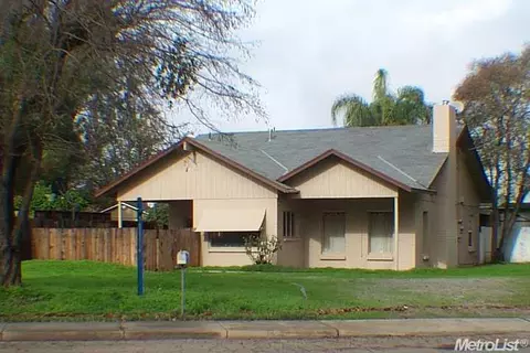 3445 Scenic Dr, Modesto, CA 95355 photo 1