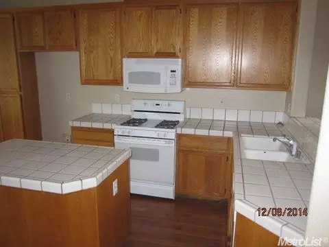 5016 Treetop Dr, Salida, CA 95368 photo 2