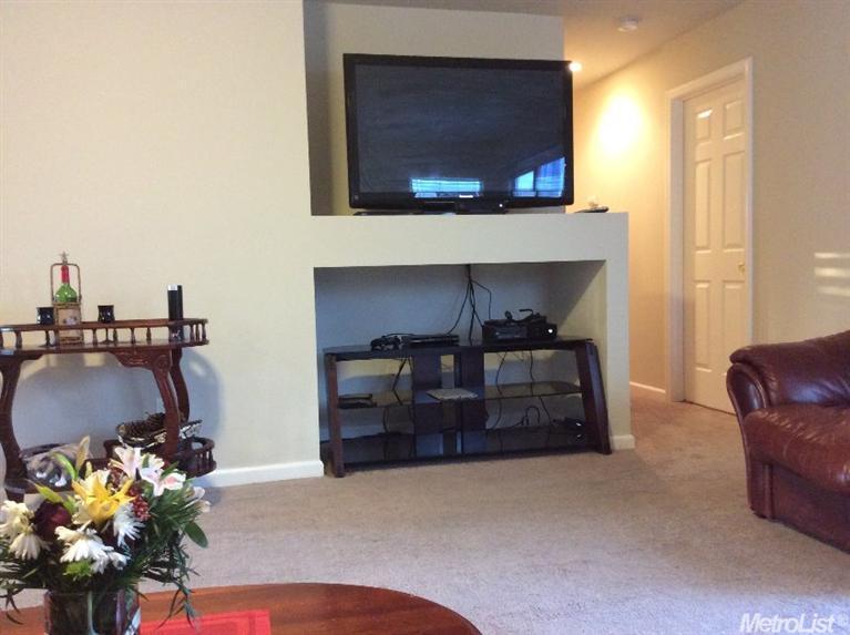 342 Goshawk, Patterson, CA 95363 photo 8