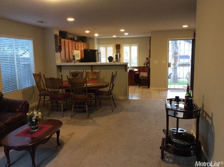 342 Goshawk, Patterson, CA 95363 photo 7